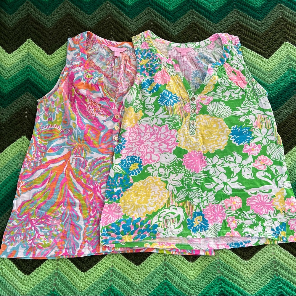 [2] Lilly Pulitzer Essie tops Scuba to Cuba Hibiscus Stroll size M gold buttons